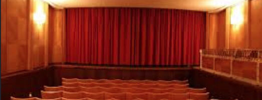 Le Theatiner Film